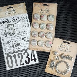 Tim Holtz Idea-ology Embellishment Bundle - Floral Buttons, Numbers & Charms